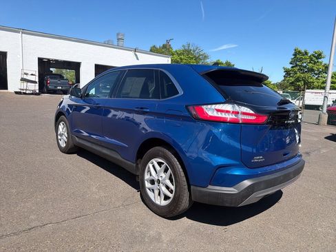 Used 2023 Ford Edge SEL w/ Convenience Package AWD/4WD image 3
