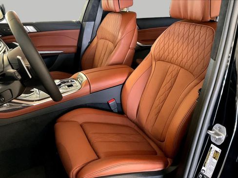 New 2027 BMW X7 M60i AWD/4WD image 9