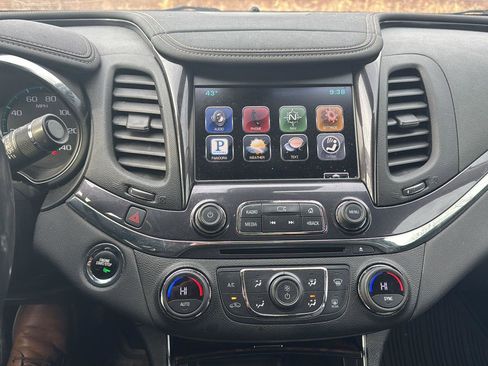 Used 2015 Chevrolet Impala LTZ image 15