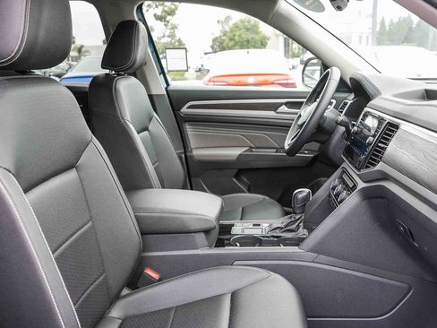 Certified 2023 Volkswagen Atlas SE FWD image 16