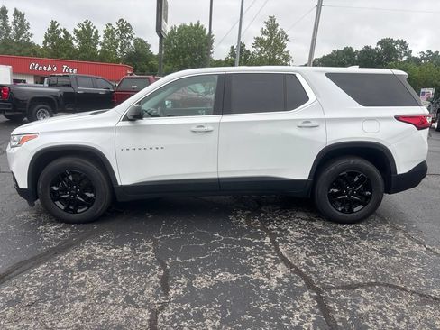 Used 2019 Chevrolet Traverse LS FWD image 2