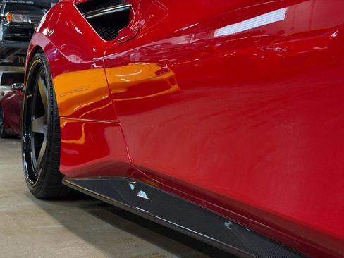 Used 2018 Ferrari 488 GTB RWD image 17