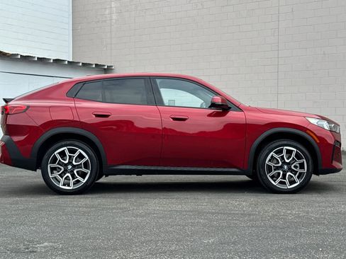 Used 2024 BMW X2 xDrive28i image 6