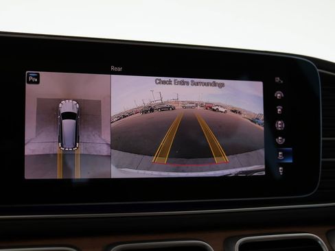 Used 2023 Mercedes-Benz GLS 450 4MATIC image 57