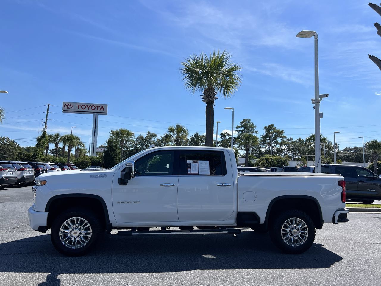 Used 2021 Chevrolet Silverado 3500 High Country AWD/4WD image 7