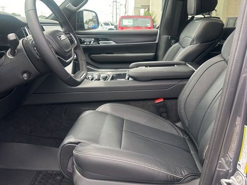 New 2024 Jeep Grand Wagoneer Series II w/ Quick Order Packagew 28T image 17