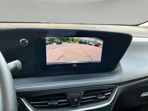 Used 2025 Buick Encore GX Preferred AWD/4WD image 18