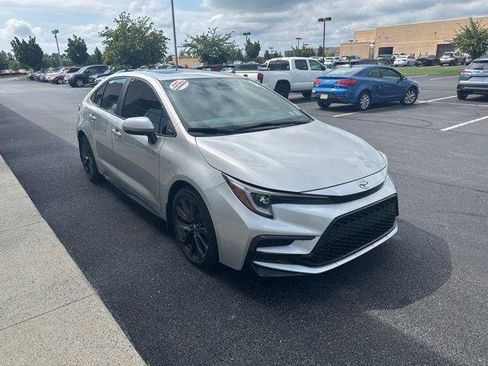 Certified 2024 Toyota Corolla SE w/ SE Premium Package FWD image 3