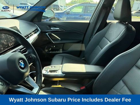 Used 2025 BMW X1 xDrive28i AWD/4WD image 10