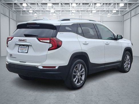 Certified 2024 GMC Terrain SLT FWD image 6