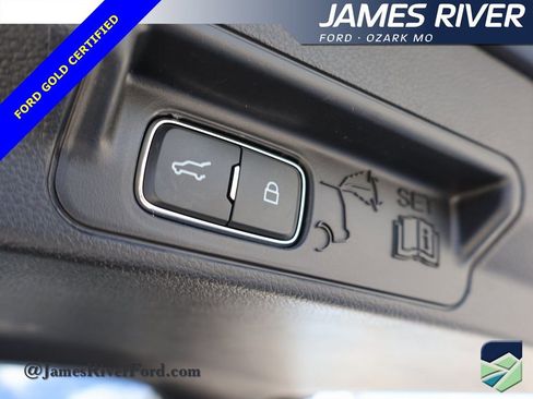 Certified 2025 Ford Explorer ST-Line w/ ST-Line Street Pack image 17