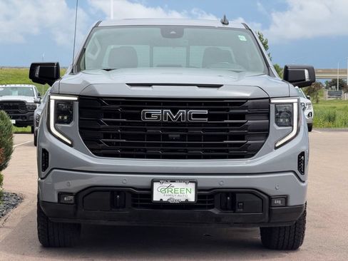 Used 2024 GMC Sierra 1500 Elevation w/ Elevation Premium Package AWD/4WD image 6