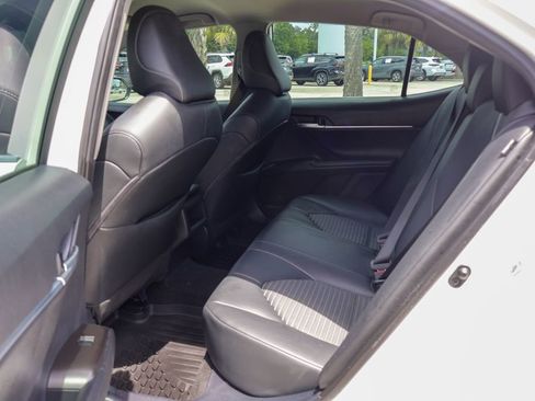 Used 2024 Toyota Camry SE FWD image 10