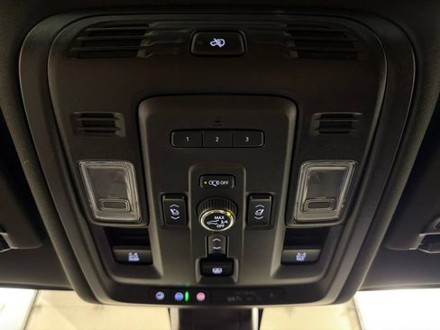 Used 2021 GMC Yukon XL Denali w/ Denali Ultimate Package AWD/4WD image 26