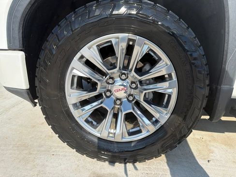 Used 2021 GMC Sierra 1500 Denali AWD/4WD image 7