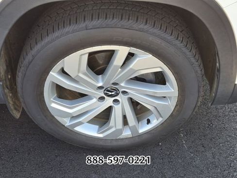 Used 2021 Volkswagen Atlas SE FWD image 11