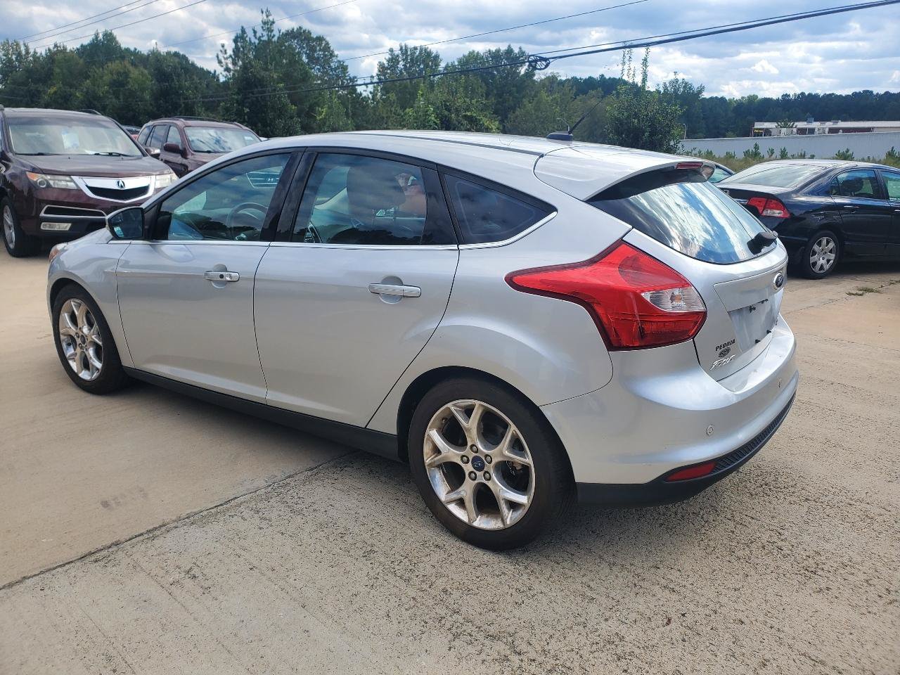 Used 2014 Ford Focus Titanium FWD image 12