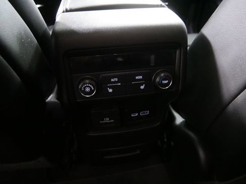 Used 2021 GMC Acadia Denali w/ Trailering Package image 21