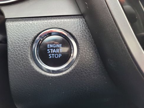 Used 2018 Toyota Camry XSE image 32