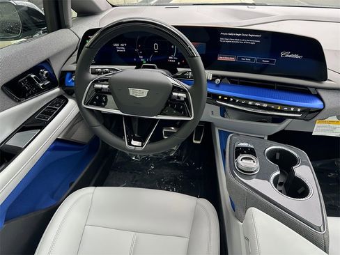 New 2026 Cadillac Optiq Sport 1 image 18