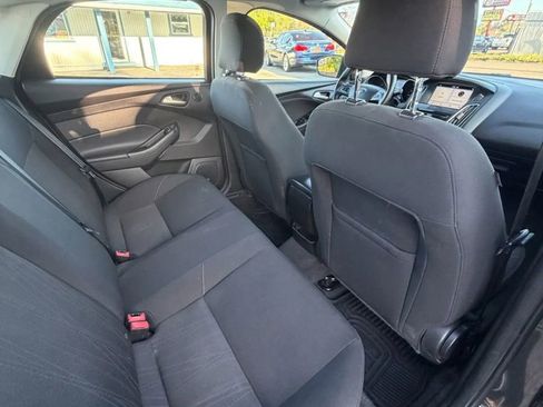 Used 2017 Ford Focus SEL w/ Interior Protection Package FWD image 17
