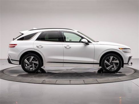 New 2026 Genesis GV70 3.5T Sport Advanced AWD/4WD image 6