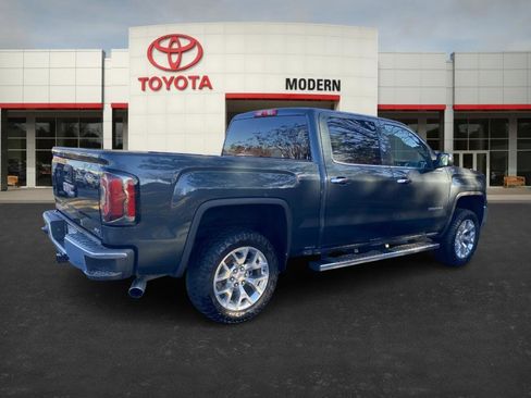 Used 2018 GMC Sierra 1500 SLT w/ SLT Premium Package image 5