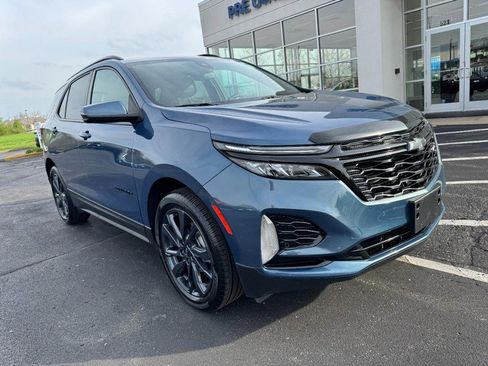 Used 2024 Chevrolet Equinox RS w/ RS Leather Package image 2