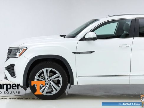 Used 2024 Volkswagen Atlas Cross Sport SEL R-Line AWD/4WD image 3