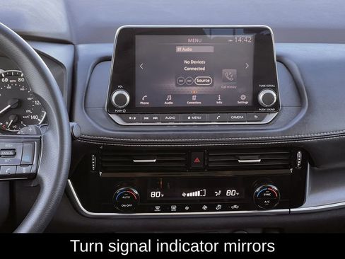 Used 2021 Nissan Rogue SV image 20