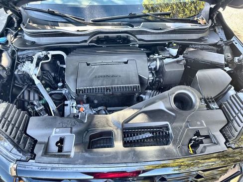 Used 2023 Honda Pilot TrailSport image 35