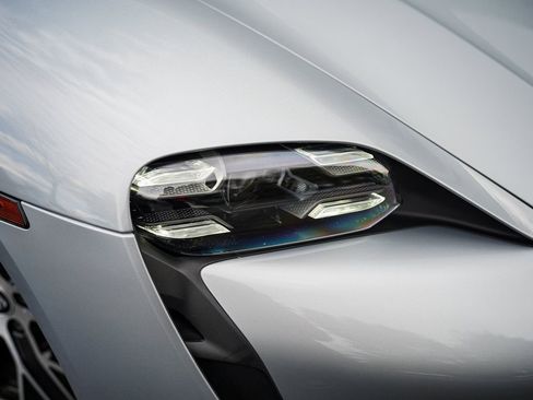 Used 2021 Porsche Taycan 4S w/ Premium Package image 7