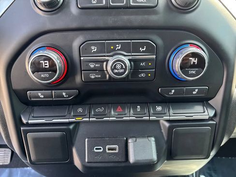 Used 2022 Chevrolet Silverado 1500 RST RWD image 18