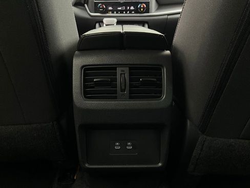 Used 2025 Nissan Rogue SV image 13