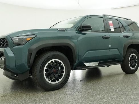 New 2026 Toyota 4Runner TRD Off-Road Premium AWD/4WD image 17