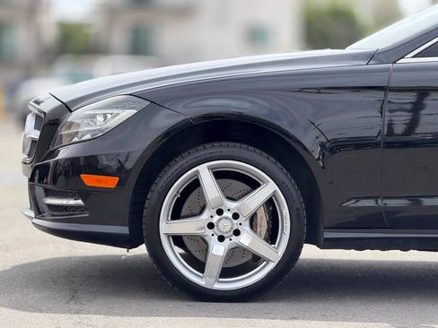 Used 2014 Mercedes-Benz CLS 550 4MATIC image 8