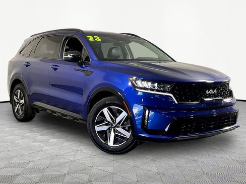 Used 2023 Kia Sorento S FWD image 3