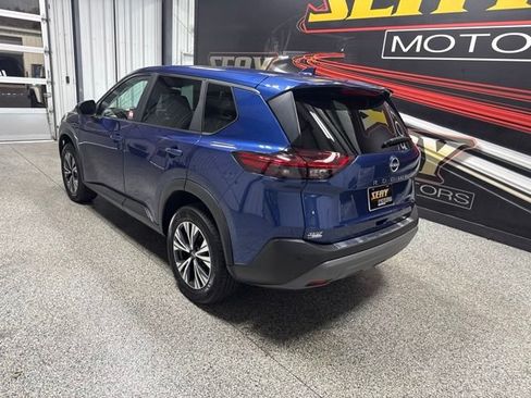 Used 2023 Nissan Rogue SV AWD/4WD image 17