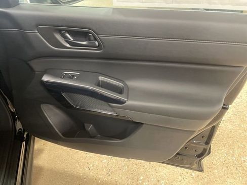 New 2026 Nissan Pathfinder SV image 33