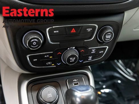 Used 2021 Jeep Compass Latitude AWD/4WD image 20