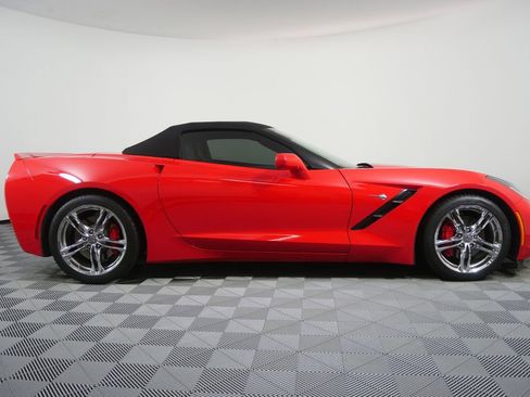 Used 2016 Chevrolet Corvette Stingray Convertible w/ 2LT Preferred Equipment Group image 3