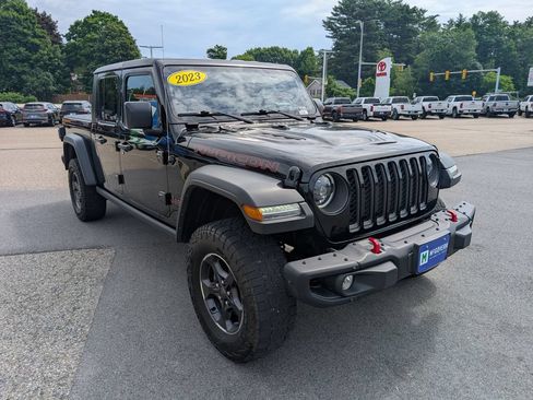 Used 2023 Jeep Gladiator Rubicon w/ LED Lighting Group AWD/4WD image 8