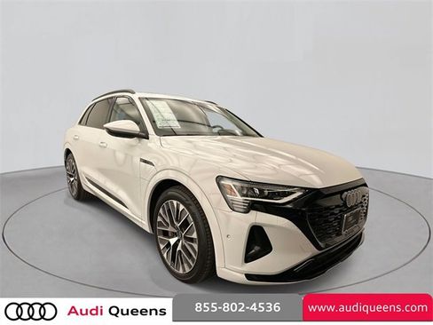 Certified 2024 Audi Q8 e-tron Premium Plus w/ Premium Plus Package image 5