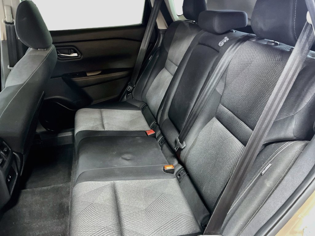 Used 2024 Nissan Rogue SV AWD/4WD image 23