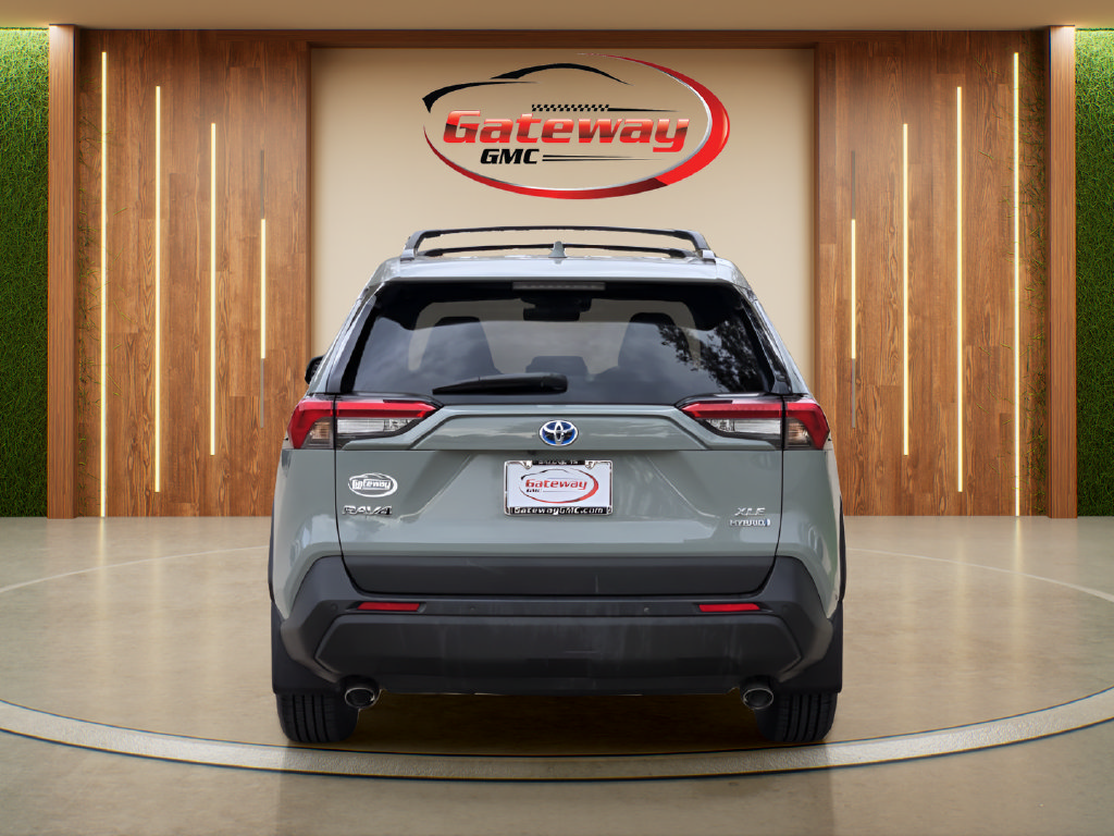 Used 2021 Toyota RAV4 XLE Premium AWD/4WD image 6