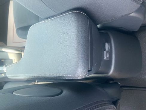 New 2025 Nissan Kicks Play S image 13