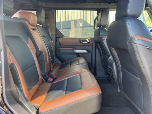 Used 2022 Ford Bronco Outer Banks image 14