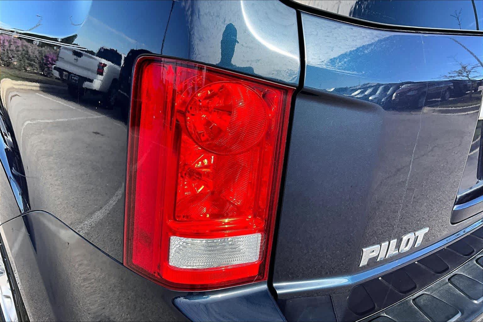 Used 2011 Honda Pilot EX-L image 27