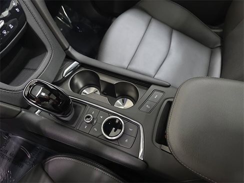 Certified 2024 Cadillac XT6 Sport image 22