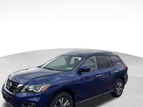 Used 2019 Nissan Pathfinder SV AWD/4WD image 5